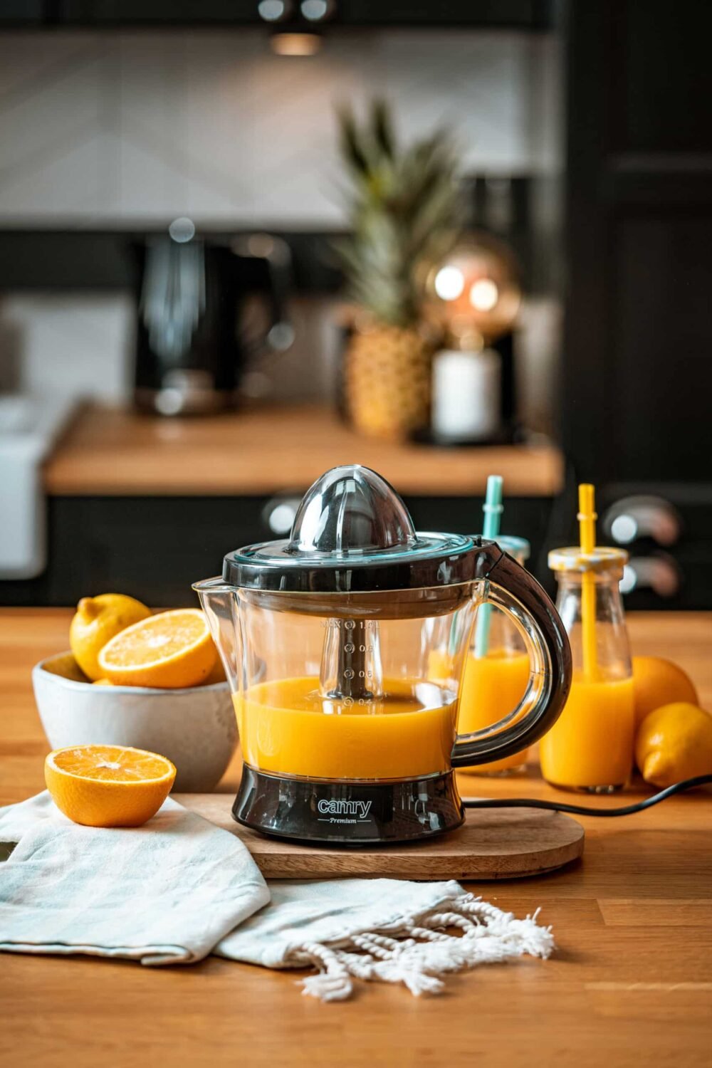Camry CR 4008 Citrus juicer - Image 3