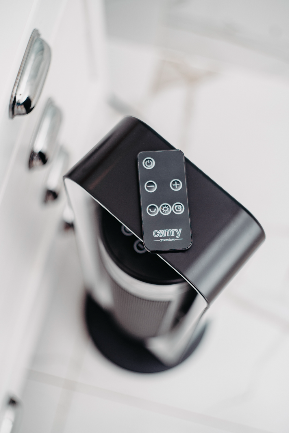 Camry Ceramic fan heat tower LCD+Remote control+Timer-CR 7745 - Image 7